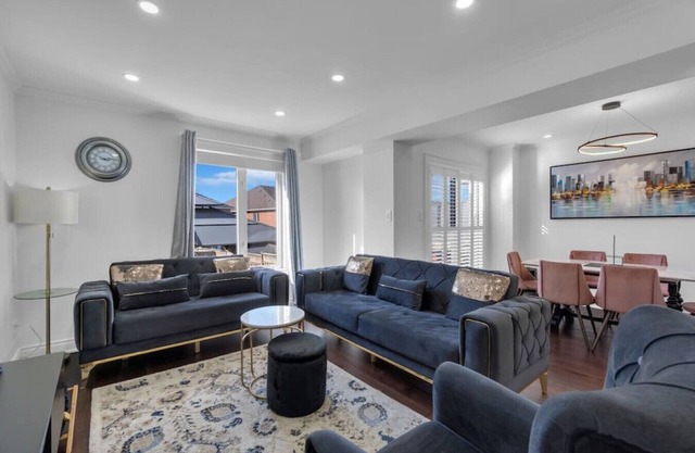 Rosanna Stays - Luxury 3BR