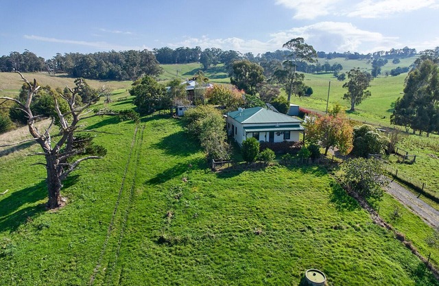 Rose Cottage - a rural retreat on a mixed farm