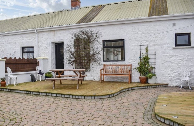 Rose Cottage Captivating 1-Bed Cottage in Bangor