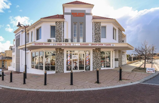 Rose Hotel Clarkson