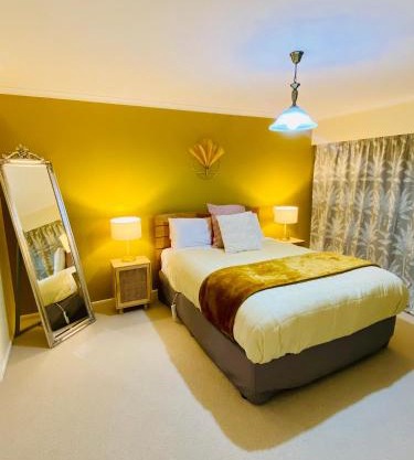 Rosedale Retreat