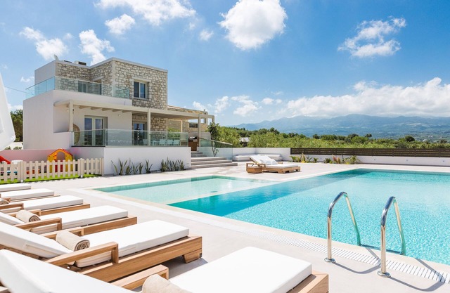 Rosmerta Villa, 65m² Pool, BBQ, Heated SpaWhirlpool