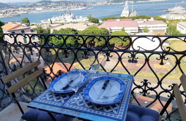 Rosy1-Sea view/balcony/private parking IT011015C252YOLH8R
