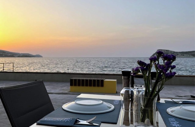 Rota Hotel & Restaurant