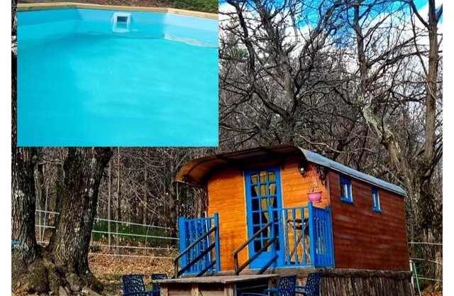 Roulotte la bleuet avec piscine