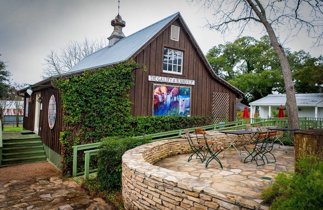 Round Top Hotel