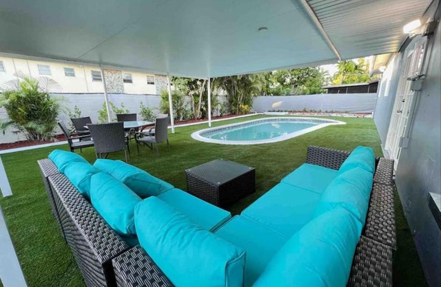 Royal Luxe Pool Home near Ft Laud airport and each