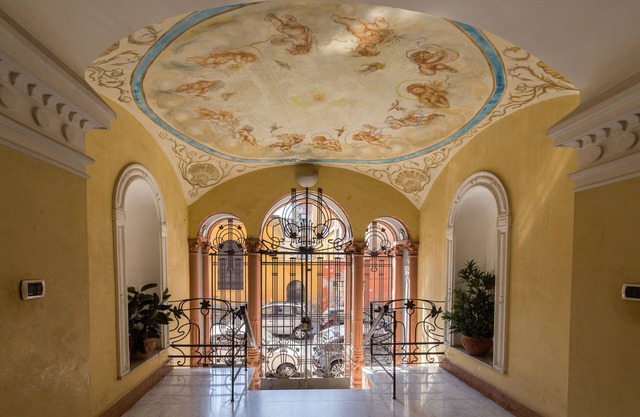ROYAL SUITE, AN ELEGANT WAY TO LIVE THE HOLIDAY