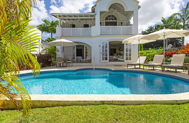 Royal villa with private pool, sea views and complimentary 7-seater vehicle