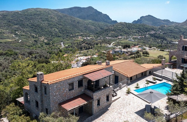 Rozare,serene villa,pool,Near taverns,Crete,Greece