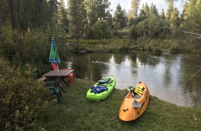 Running Bear · Running Bear on Fort Creek-CraterLake Bungalows