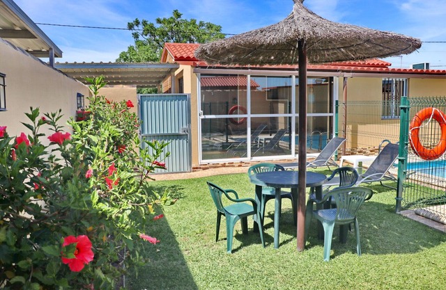 Rural bungalow with garden and pool