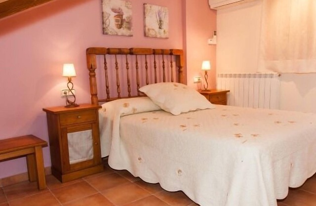 Rural house (full rental) Rural Tourism Housing "O trujar" for 5 people