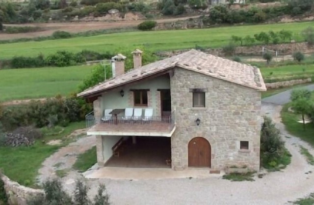 Rural house Les Cots de Lloberola from 11 to 47 people
