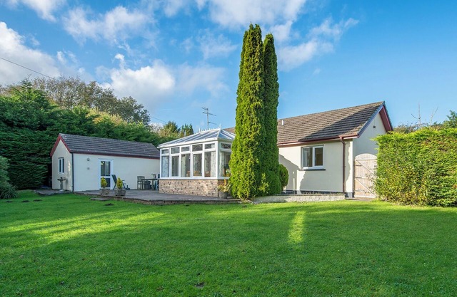 Rushland, holiday home Ludchurch, Sleeps 6, 3 bedrooms, bathrooms