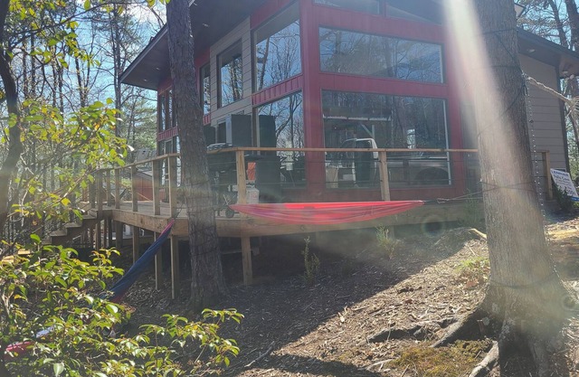 Rustic 100% Off-Grid Mountain Bungalow