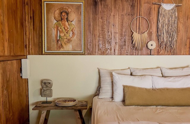 Rustic 2 bedroom jungle retreat with AC in the heart of Ubud