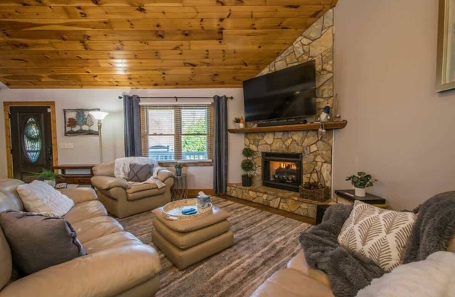 Rustic 4BR w/Deck, Firepit + Darts | Near Golf