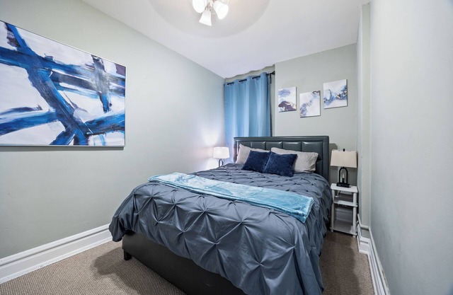 Rustic APT |Near Hosp| 25mins to ORD|MDW|DT|Free Parking&Wifi