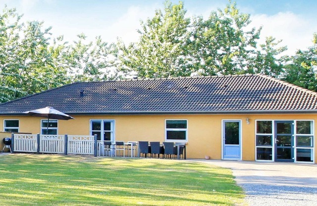 Rustic Holiday Home in Hojslev with Sauna