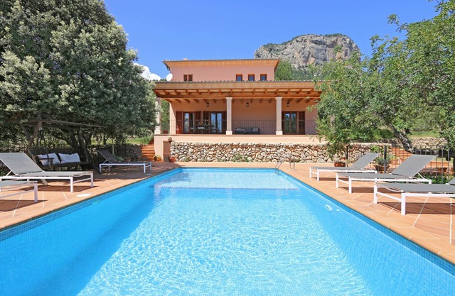 Sa Sort de Can Moix: private swimming pool, tranquility, terraces, internet