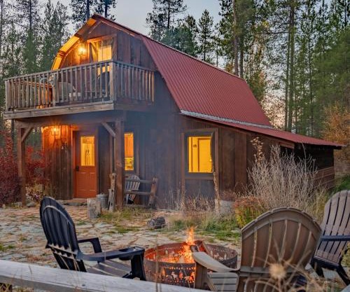 Saddle N' Sage, 7 Min To Glacier, Fire Pit