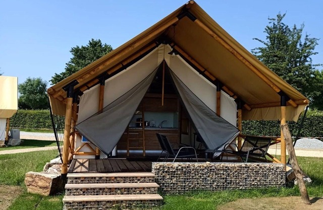 Safari tent with bathroom, 9 km from Maastricht