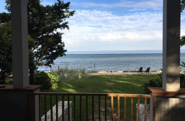 Safe Family Fun, steps from Veteran's Beach