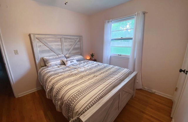 SafeSpacious Family-Style Ranch. Near CWS/TopGolf/Mall