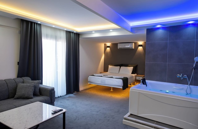 Safir Suit Otel