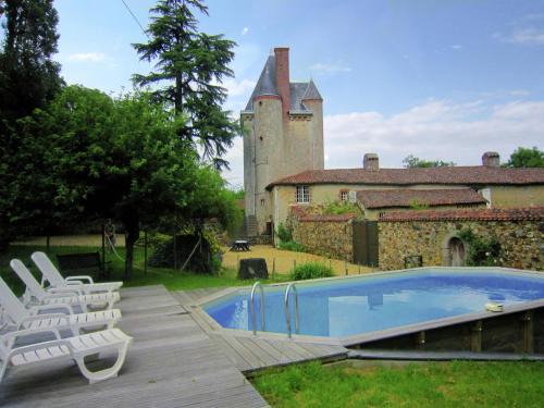 Saint-Paul Pool Retreat