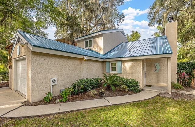 Saint Simons Island with private pool.