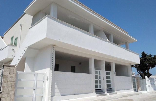 Salento, Lecce, Torre Chianca: independent apartment 6 beds and verandas