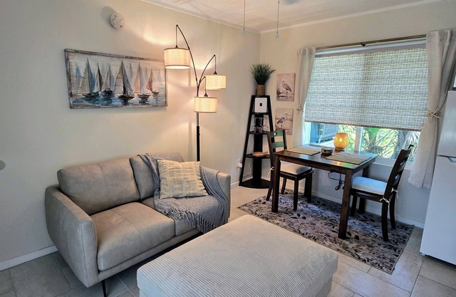 SALT AIR AND SERENDIPITY Unit B