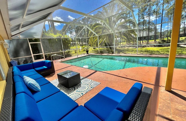 Salt H2O, heated pool, family friendly, near beach! -Practically Perfect!