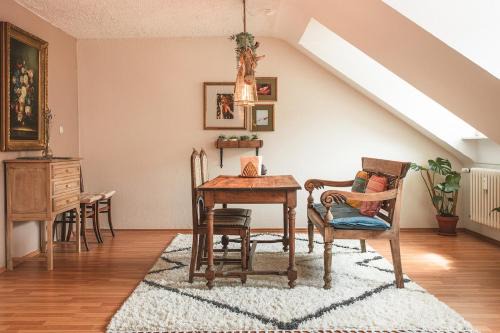 Sam & Karo Boutique Apartment 3