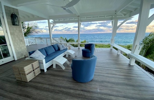 Sand So Sea: A Remote Paradise with Panoramic Ocean Views