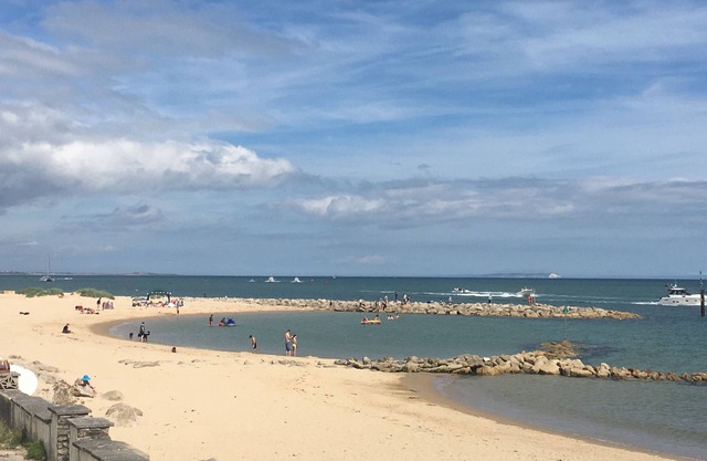 Sandbanks Holiday Home Poole 5 minutes walk to the BeachnSleeps 8/9