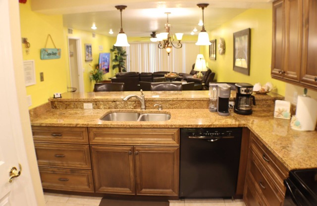 SANDCASTLES 201 LUXURIOUS VACATION RETREAT Read Our Reviews!