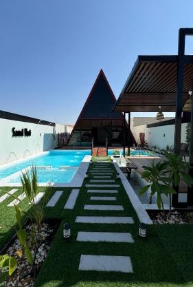 sandhut77