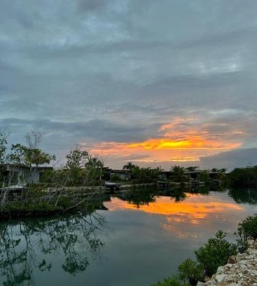 Sandpiper Sanctuary 4 bed 3 bath Villa with a pool