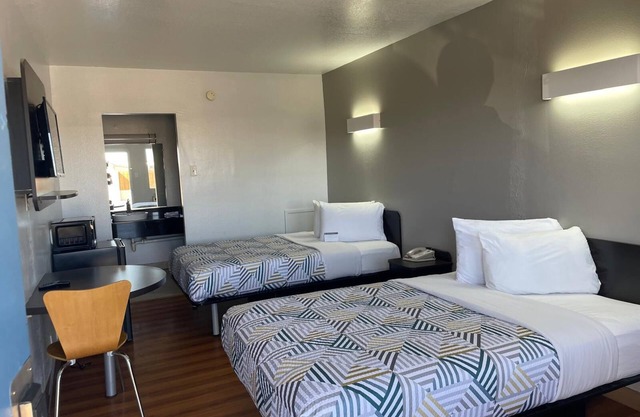 Sands Motel