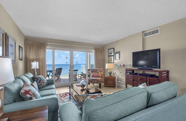 Sandy Key 524: 2 BR/2 BA Gulf Front Condo in Perdido Key, FL Sleeps 6