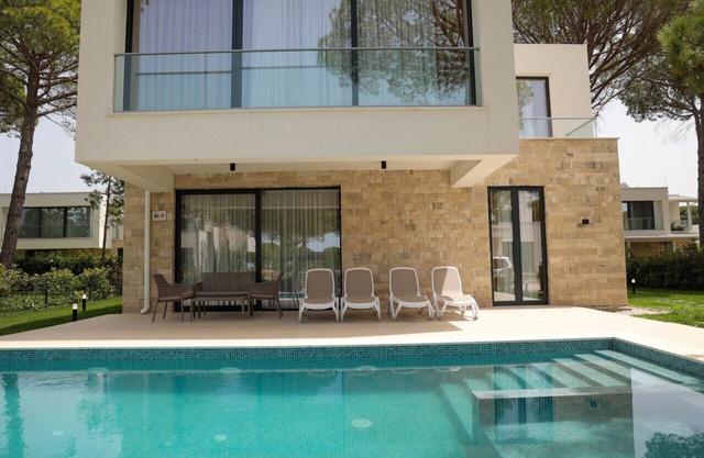 Sanpietro Vacation Deluxe Villa