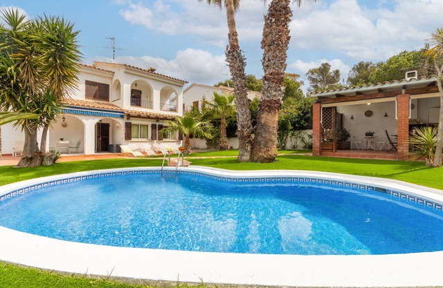 Santiago (RDB100) by Interhome