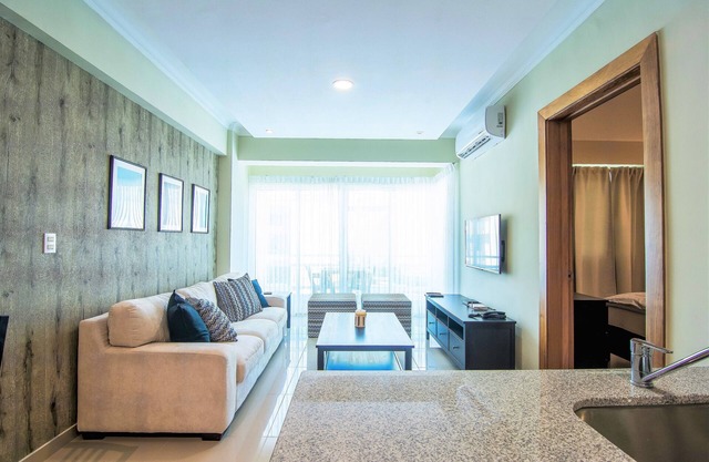 Santo Domingo Charming City Center Apartment + Free Parking and Gym ✔️