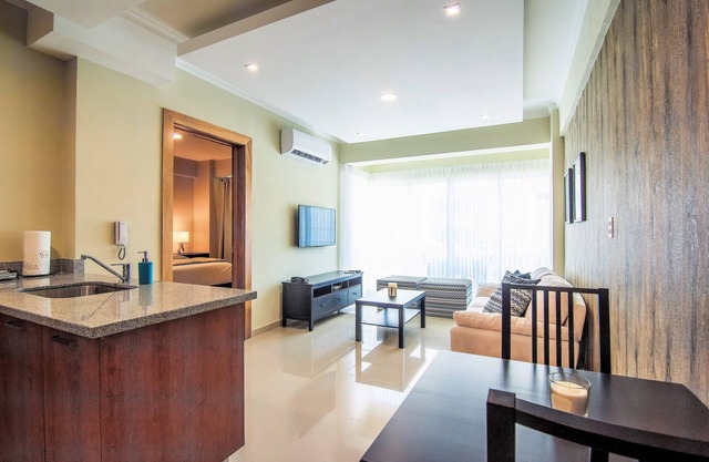 Santo Domingo City Center Bright Apartment + Free Parking and Gym ✔️