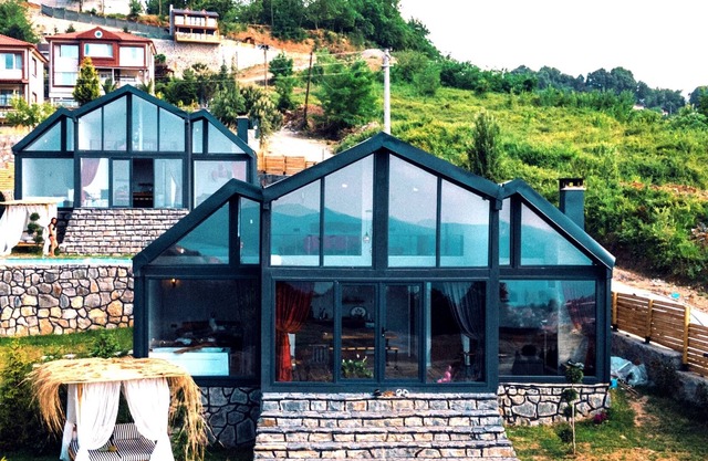 Sapanca 2+1 Özel Havuzlu 5 Kişilik Bungalov