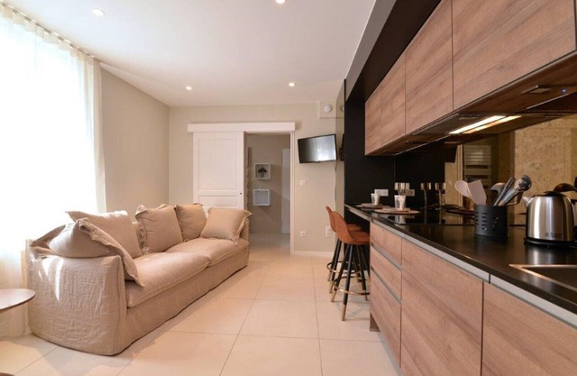 Satin Take advantage of this comfortable and refined apartment for 2 people.