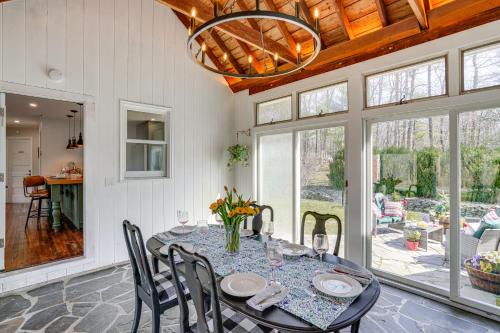 Saugerties Farmhouse Sauna and Countryside Views